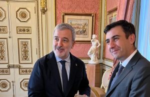 El Embajador Sos Avetisyan se reunió con el alcalde Jaume Collboni