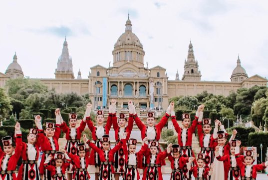 Eni Dance representará la cultura armenia en los eventos dedicados al Año Nuevo Chino en Barcelona