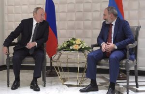 Armenia toma el control del puesto fronterizo de Agarak