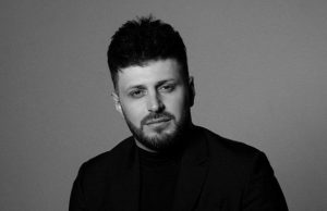 El cantante Jora Shahinyan publicó su nuevo videoclip en Barcelona