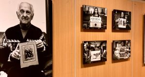 Una exposición fotográfica en la Universidad de Andorra recuerda el genocidio armenio