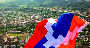 Rafael Larreina denuncia el genocidio silenciado durante el partido de futbol entre el Qarabaj y el Athletic Bilbao