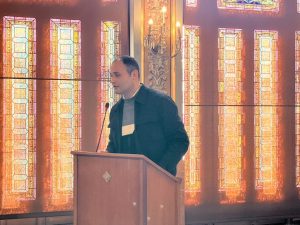 Sarkis Hakobyan durante la intervención en el pleno. 