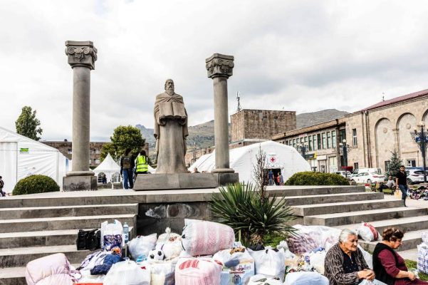 La Universidad de Granada debatió sobre Artsaj y la limpieza étnica pese a presiones de la Embajada de Azerbaiyán