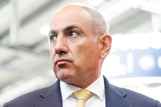 El presidente de Armenia nombra por tercera vez a Pashinián como primer ministro tras las últimas legislativas